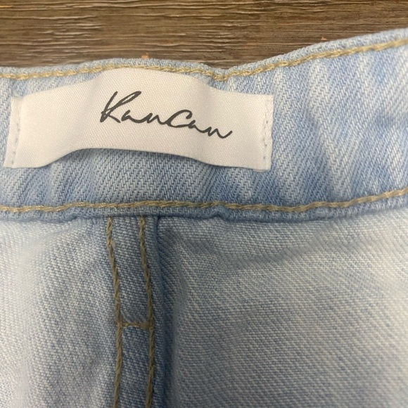 KanCan Shorts Women's Size 7/27 High Rise Light Wash Distressed jean shorts - Picture 7 of 7